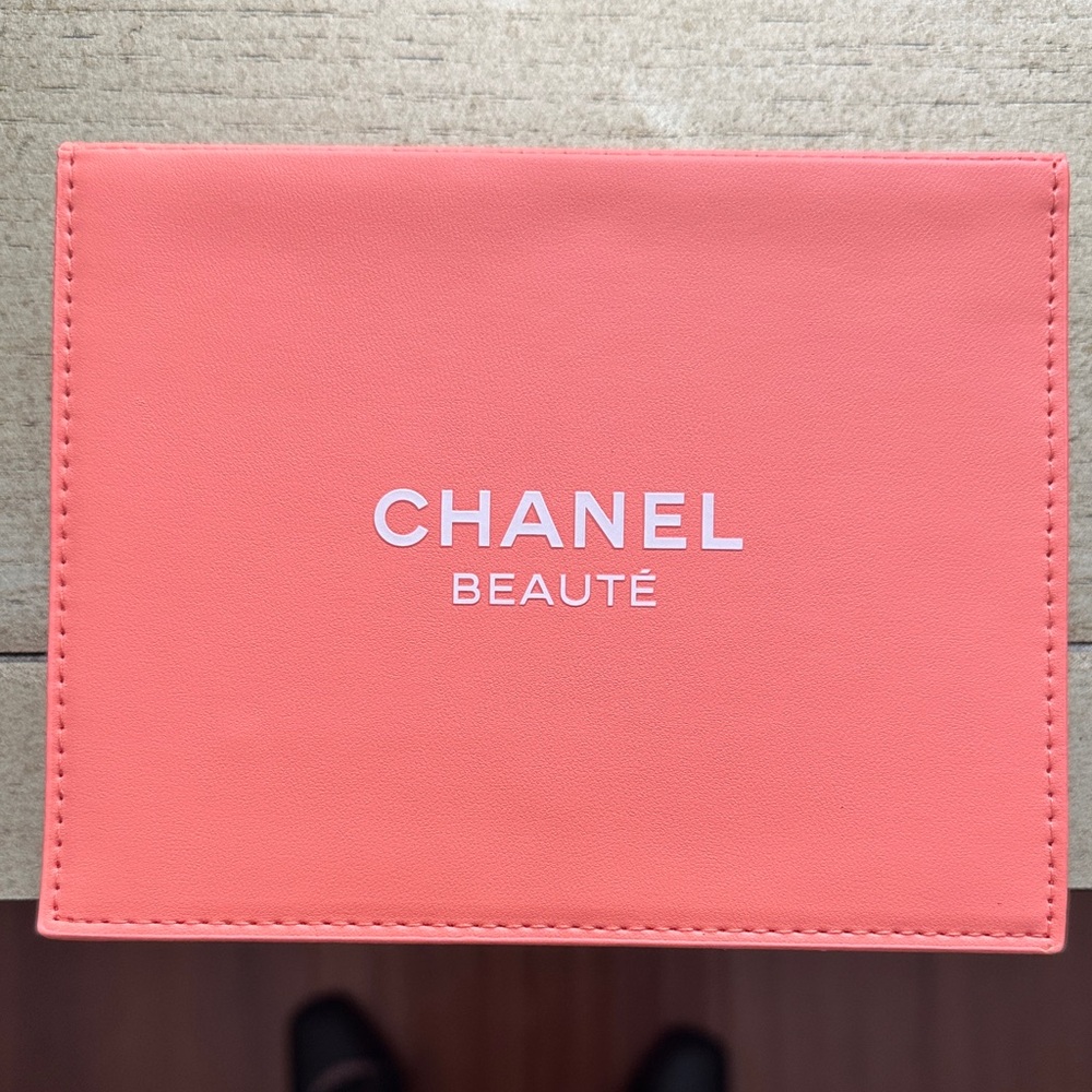 CHANEL Makeup Takeaways - The Nature Getaway in Classic Peach/Coral Color